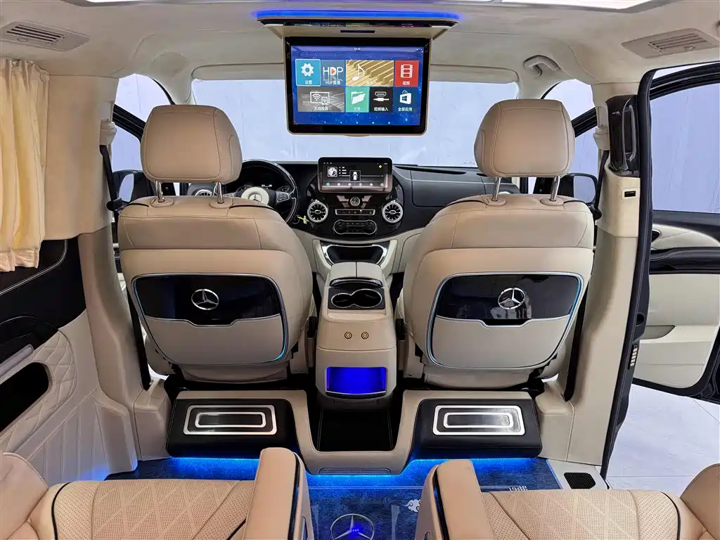 Mercedes-Benz Vito 2021 2.0T Elite 7-Seater фото 9