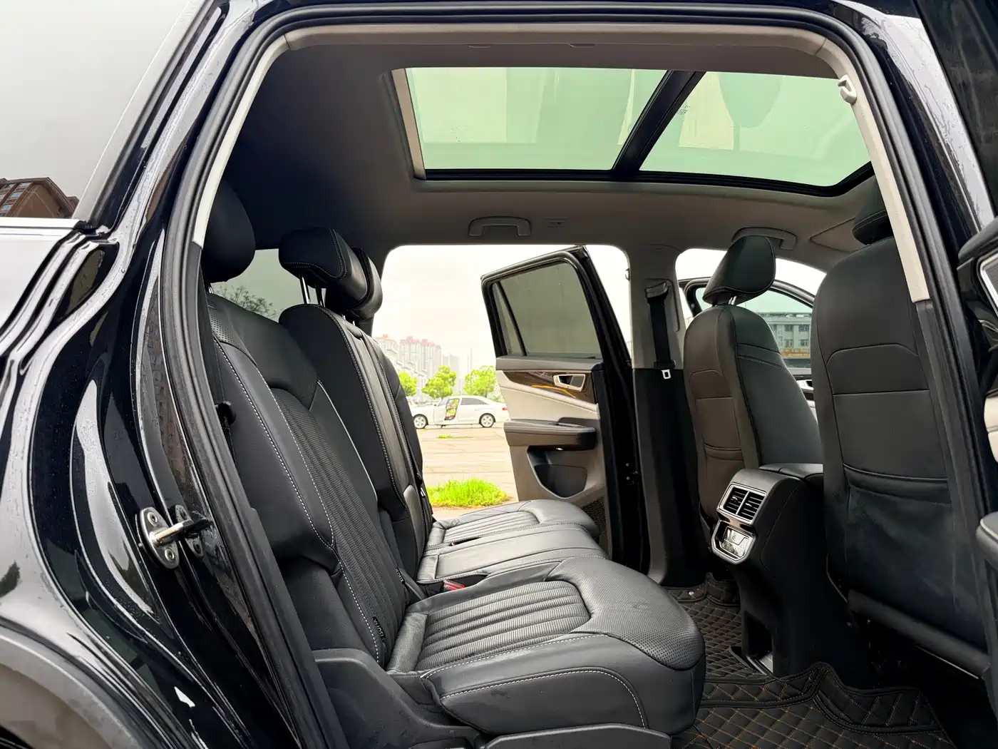 Volkswagen Teramont 2022 330TSI 2WD Luxury фото 7