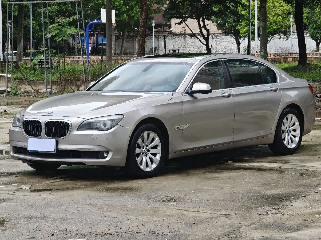 BMW 7 Series 2009 740Li Premium