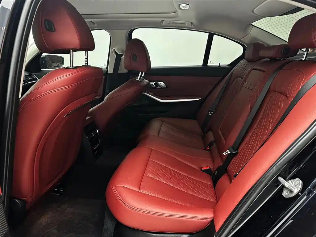 BMW 3 Series 2023 320Li M Sport Package фото 21
