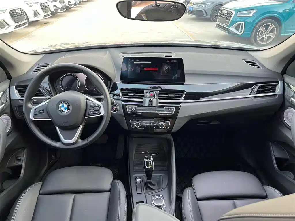 BMW X1 2022 sDrive20Li Fashion фото 16