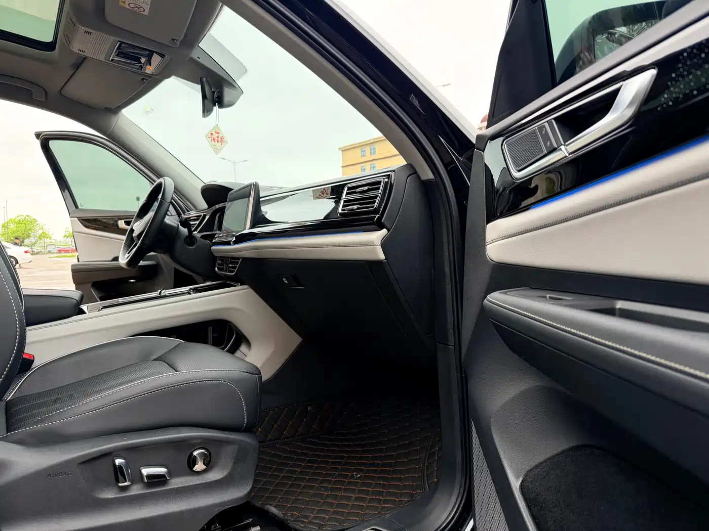 Volkswagen Teramont 2022 330TSI 2WD Luxury фото 15