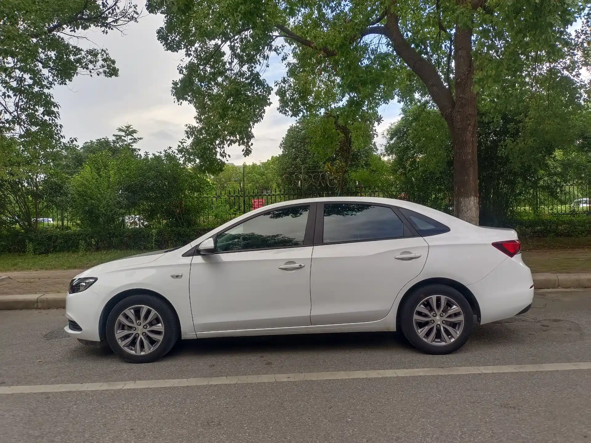 Фото 7 - Buick Excelle