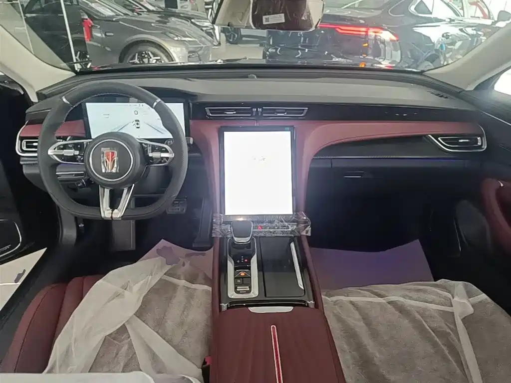Hongqi H5 2025 2.0T Automatic Mystic Shadow 2 Million Edition фото 10