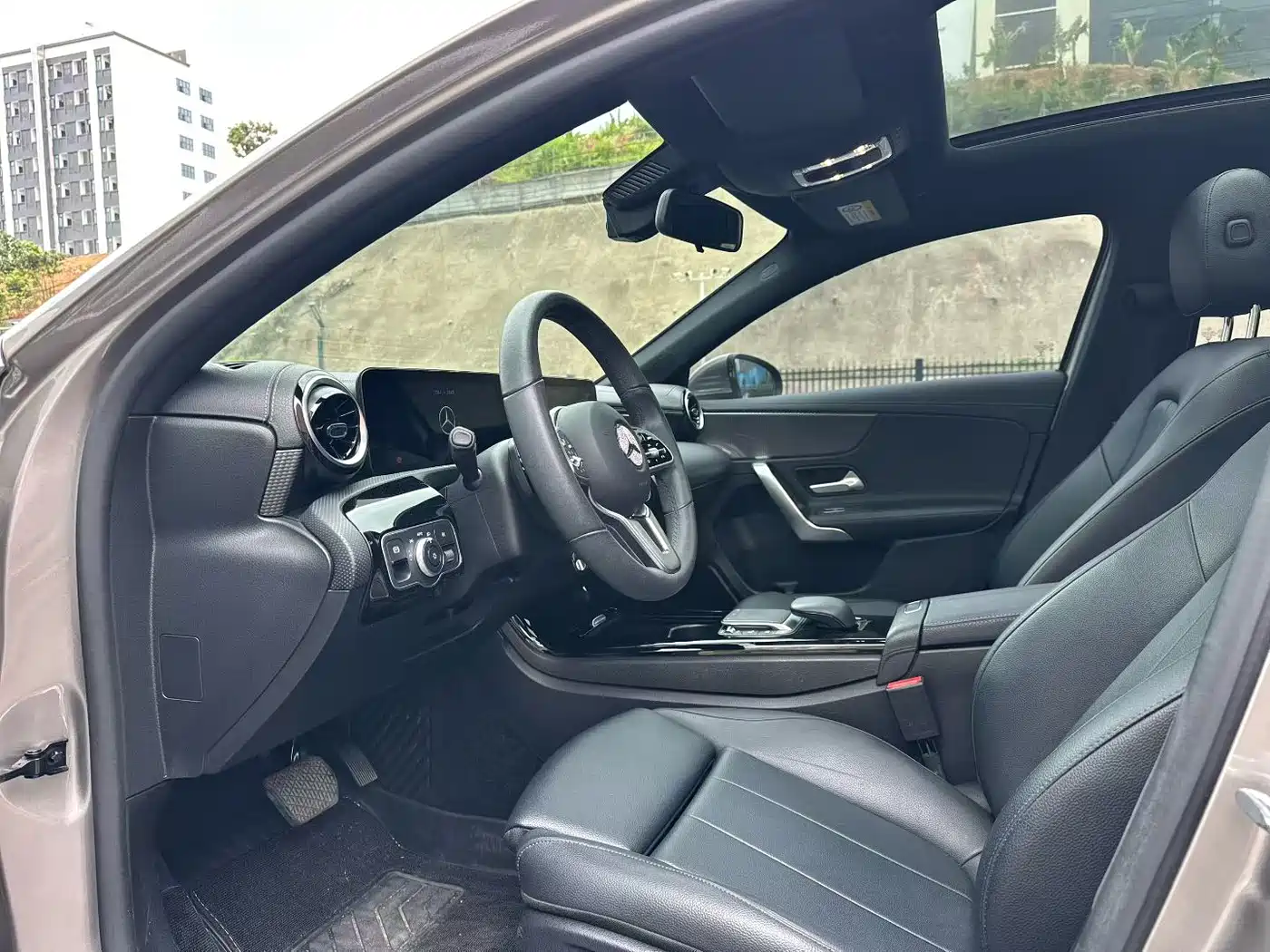 Mercedes-Benz A-Class 2021 A 200 L Sport Sedan Fashion Edition фото 4