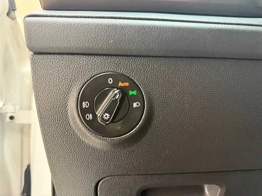 Volkswagen Tharu 2022 280TSI 2WD Comfort фото 9