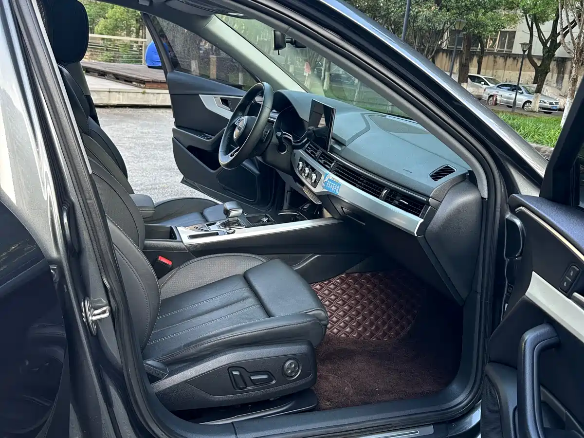 Audi A4L 2020 40 TFSI Fashion Elegance фото 13