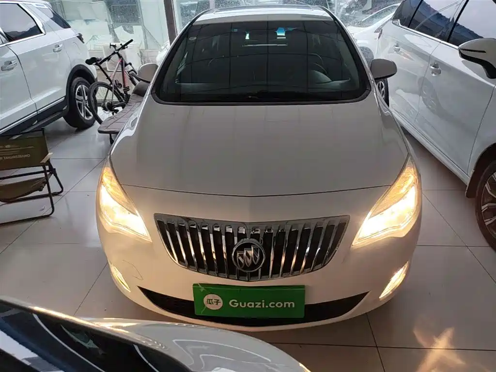 Buick Excelle 2014 XT 1.6L Automatic Fashion фото 3