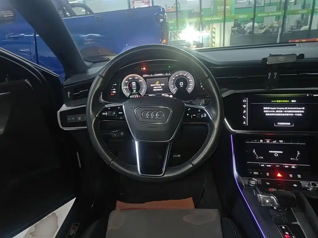 Audi A6L New Energy 2020 55 TFSI e quattro фото 11