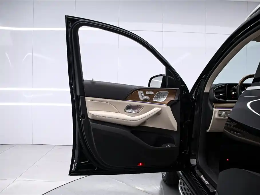 Mercedes-Benz GLS 2020 GLS 450 4MATIC Luxury фото 11