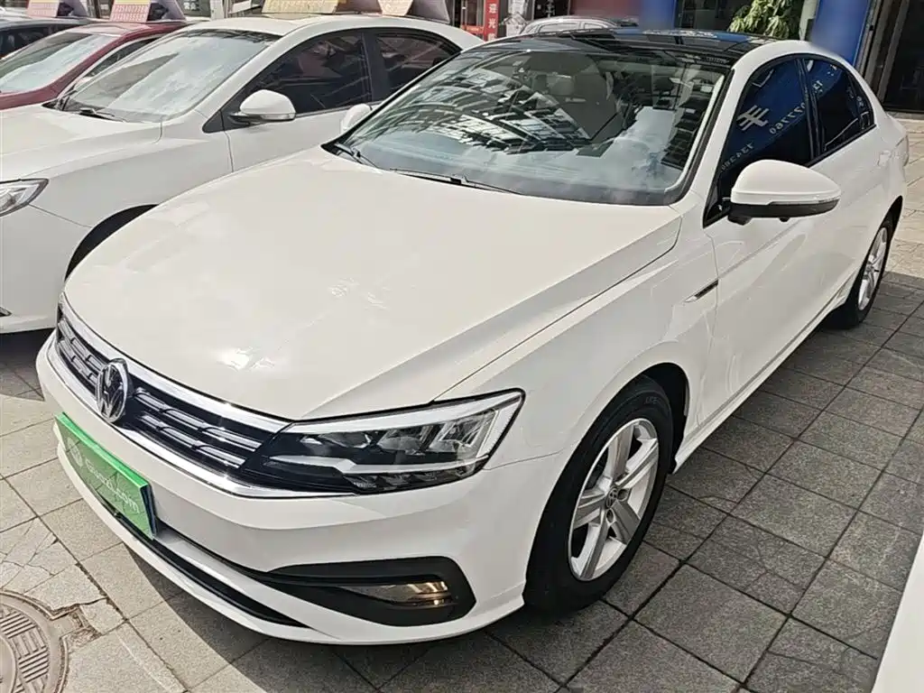Volkswagen Lamando 2021 230TSI DSG Fashion Edition