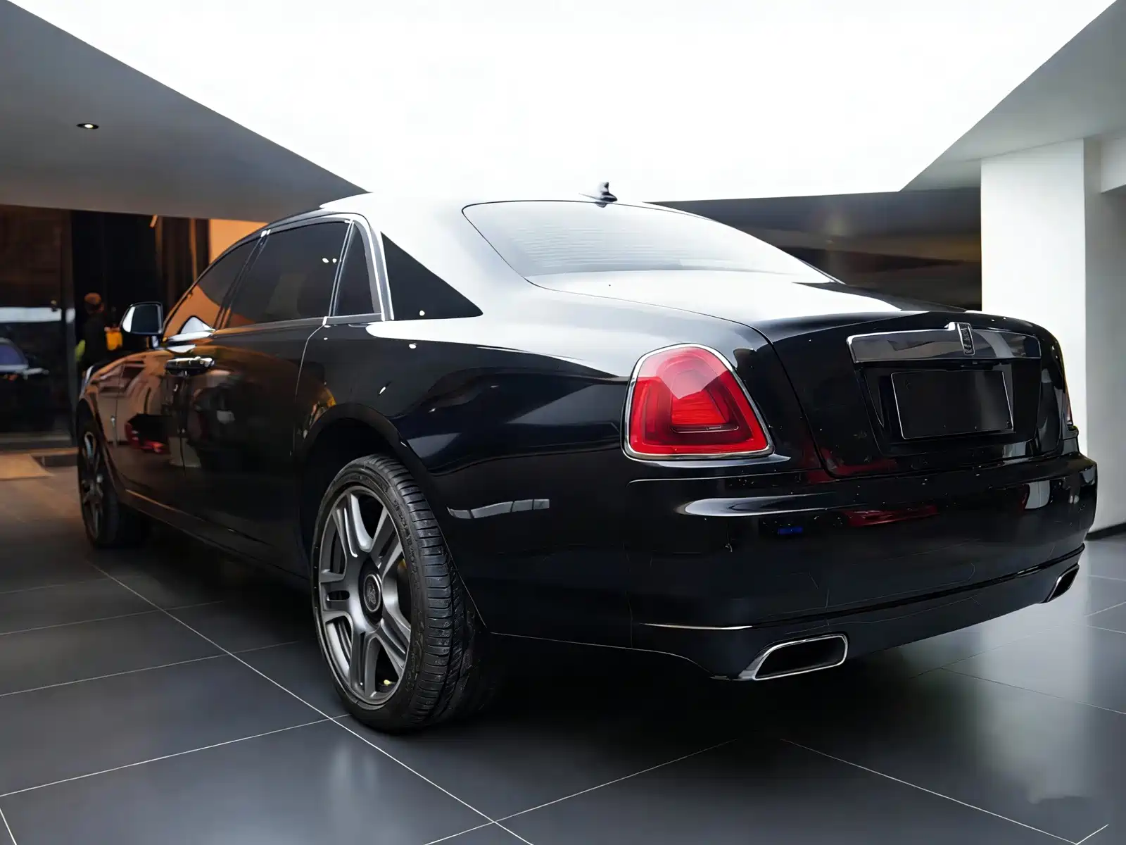 Фото 6 - Rolls-Royce Ghost