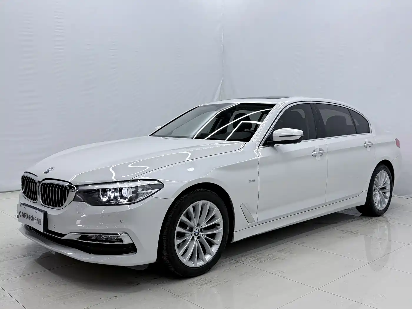 BMW 5 Series 2018 525Li Luxury Package