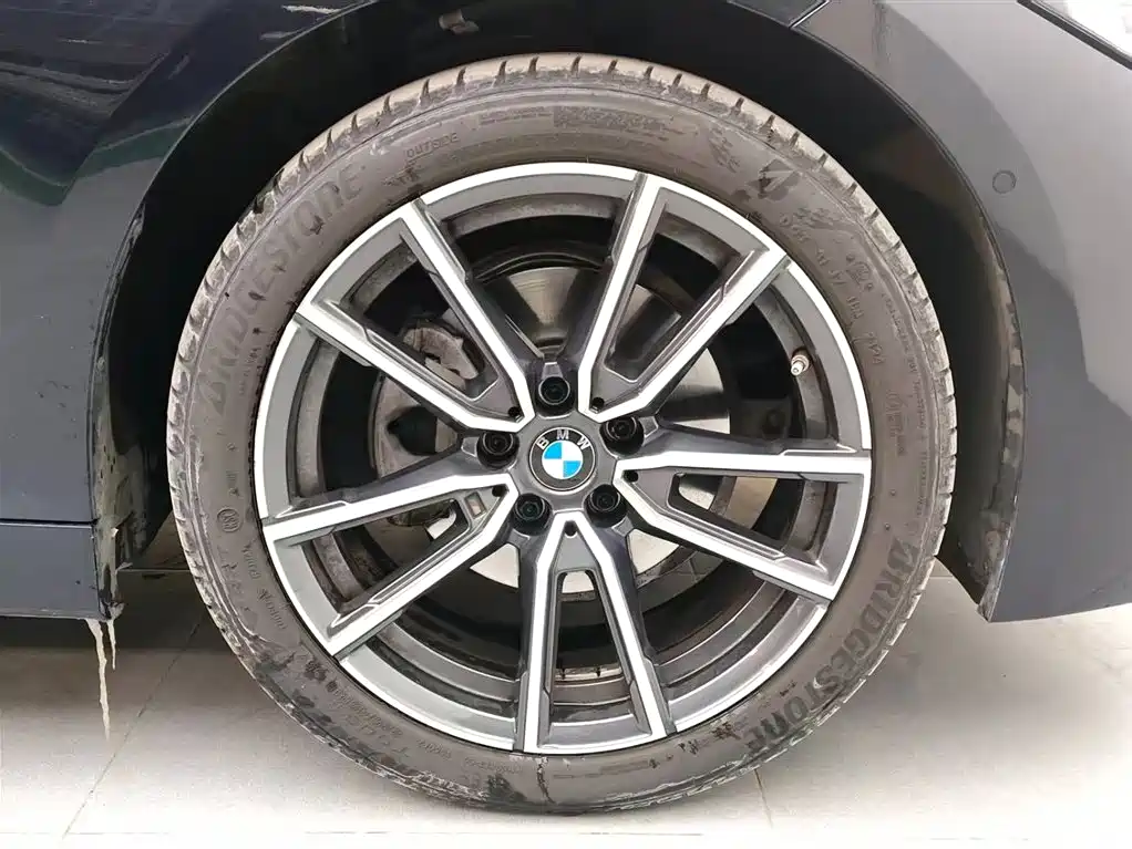 BMW 3 Series 2024 325Li M Sport Package фото 20