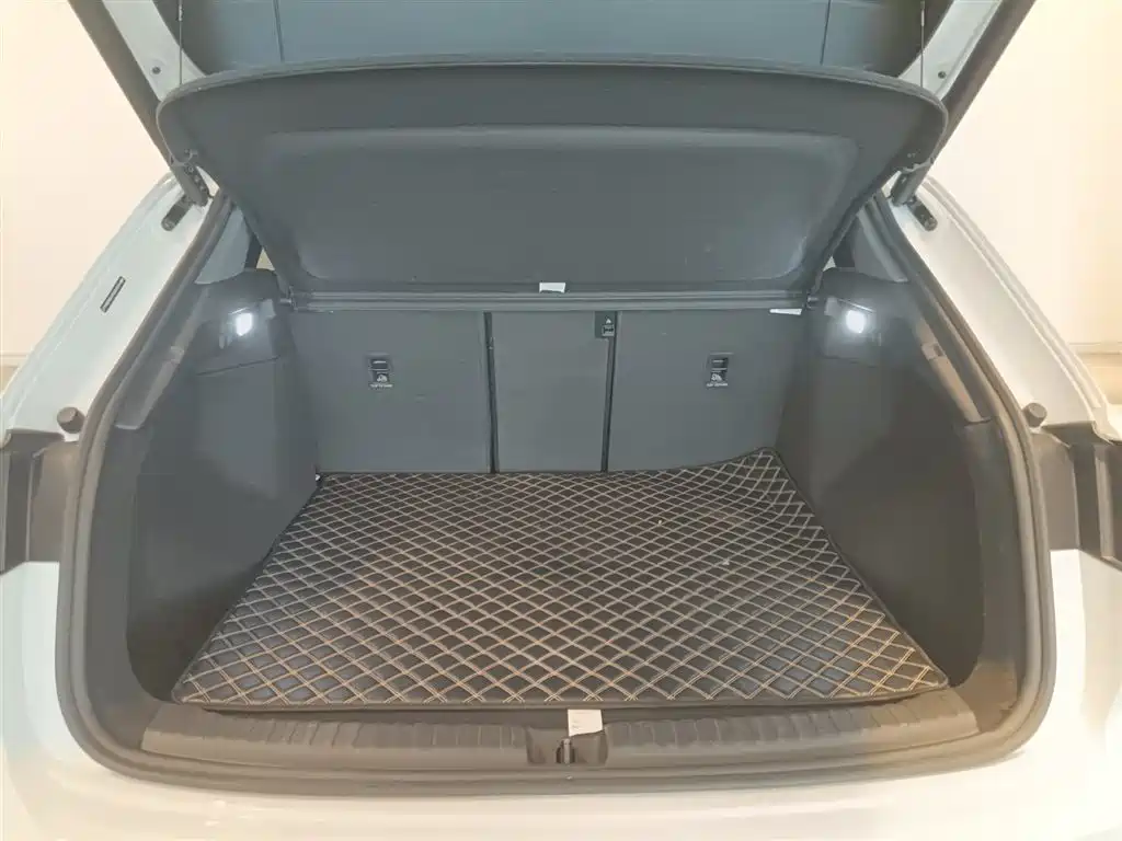 Audi Q4 e-tron 2023 40 e-tron Pioneer Edition фото 9