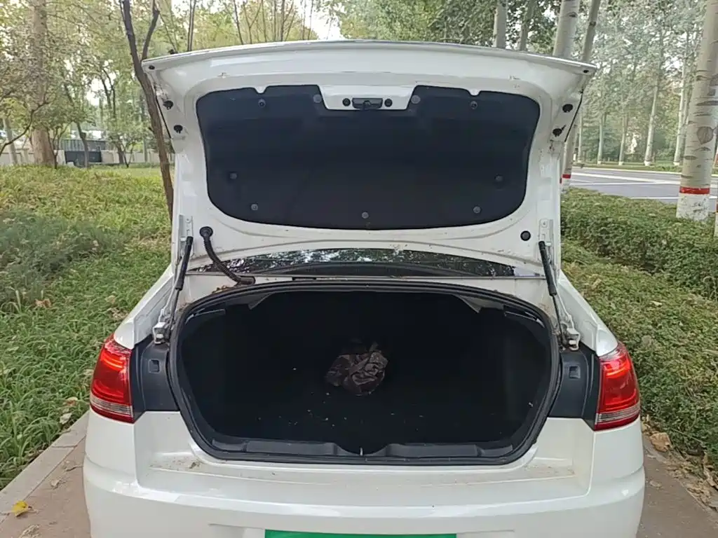 Citroën C-Quatre 2015 2013 Model Sedan 1.6L Manual Luxury Style