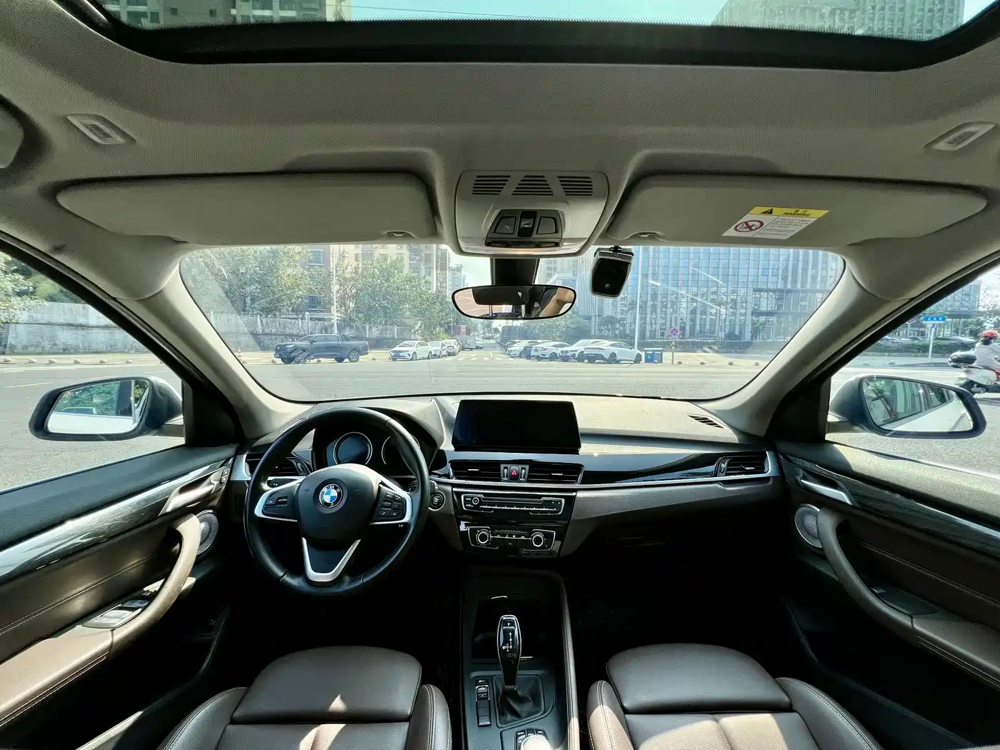 BMW X1 2022 sDrive20Li Fashion фото 4