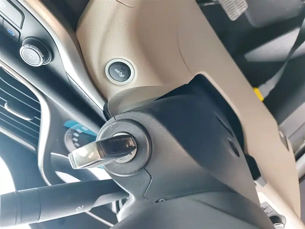 Buick Excelle 2021 Exemplar 1.5L Auto Elite фото 9