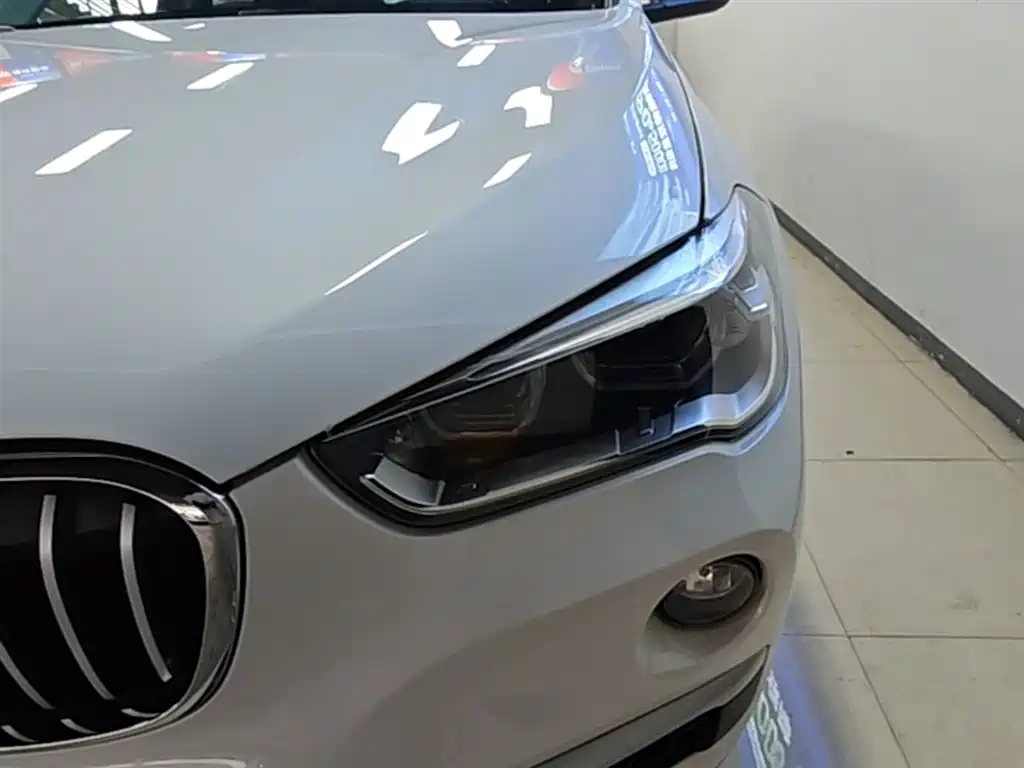 BMW X1 2018 sDrive18Li Premium Model фото 24