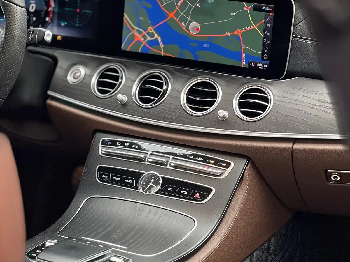 Mercedes-Benz E-Class 2020 Facelift E 300 L Sport Exclusive фото 9