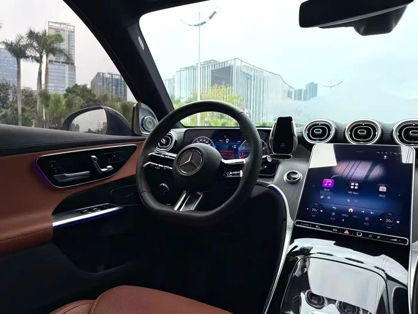 Mercedes-Benz GLC 2025 Model Year GLC 260 L 4MATIC Luxury фото 11