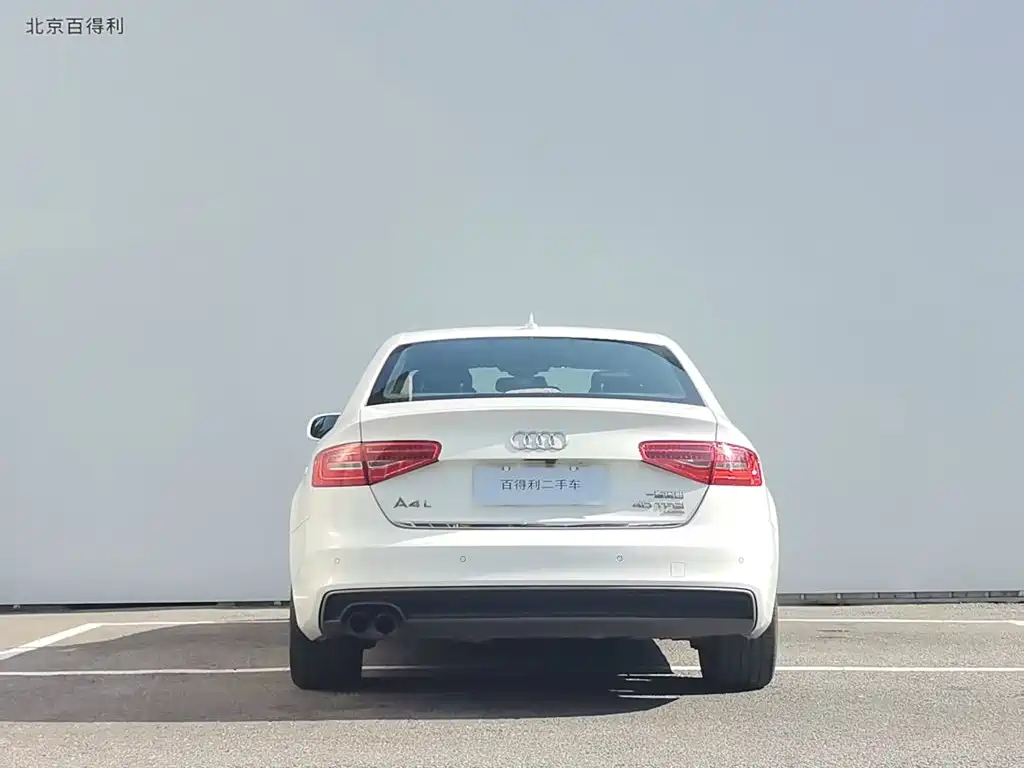 Фото 14 - Audi A4L
