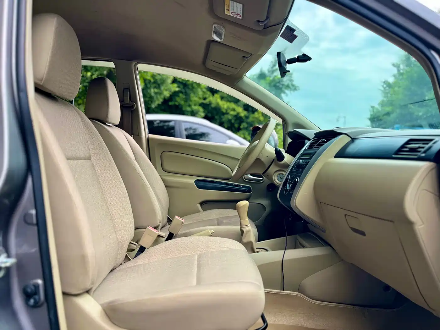 Venucia D50 2015 2013 1.6L Manual Fashion