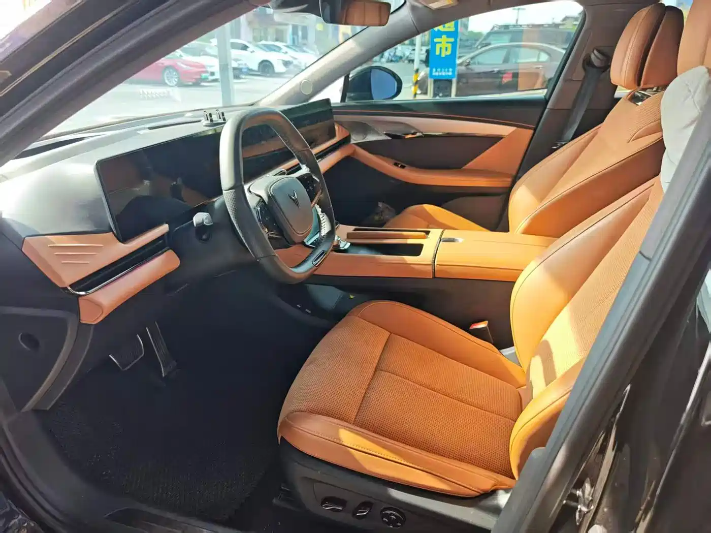 Voyah Passion 2024 2024 PHEV AWD Ultra-long Range Executive Edition