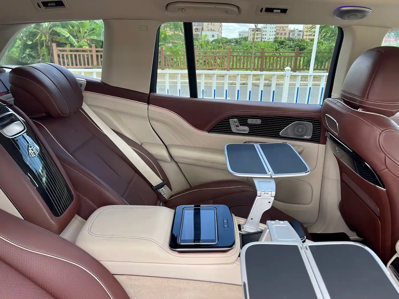 Mercedes-Benz Maybach GLS 2022 GLS 480 4MATIC фото 15