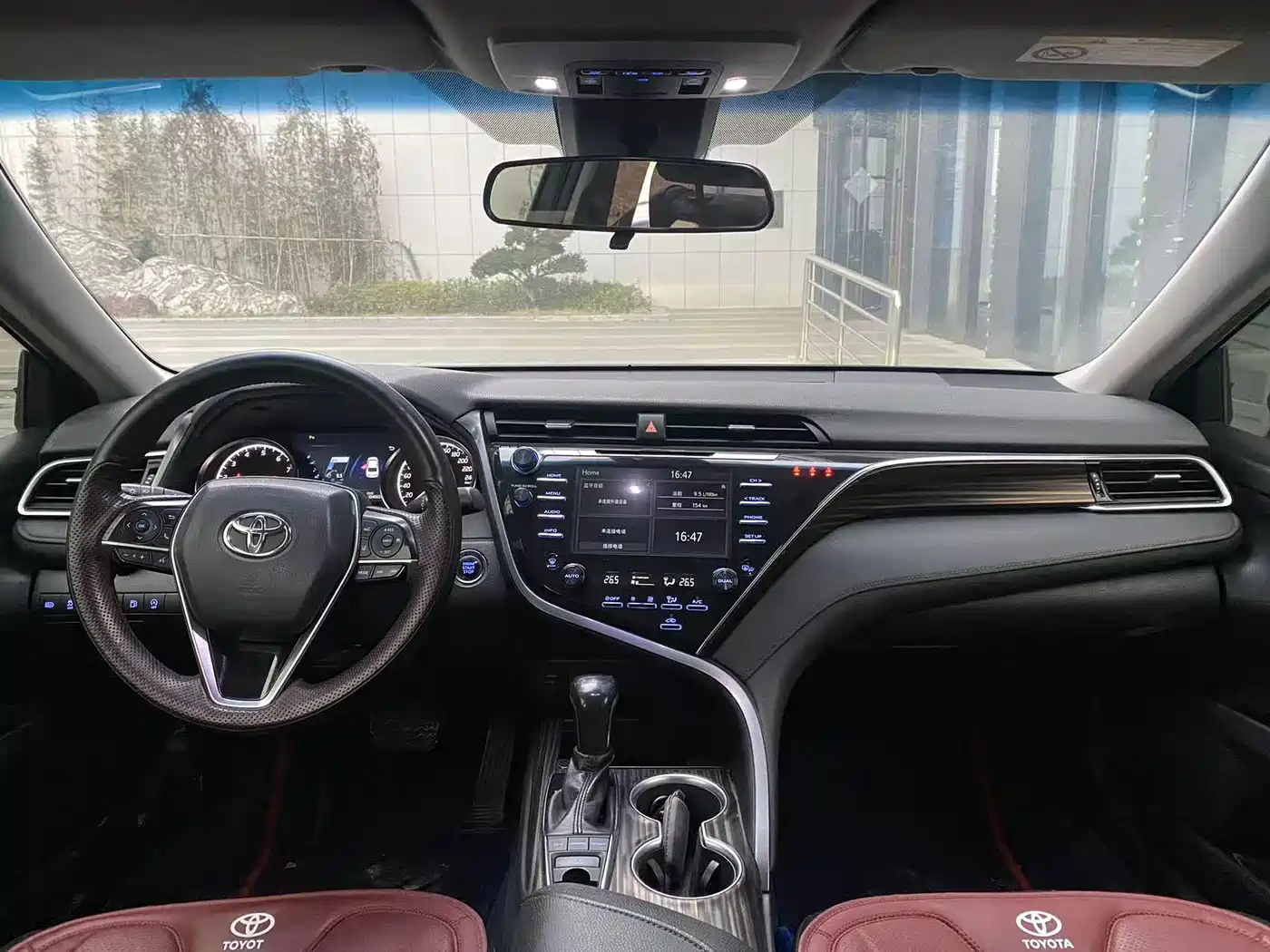 Toyota Camry 2018 2.5G Luxury Edition фото 8