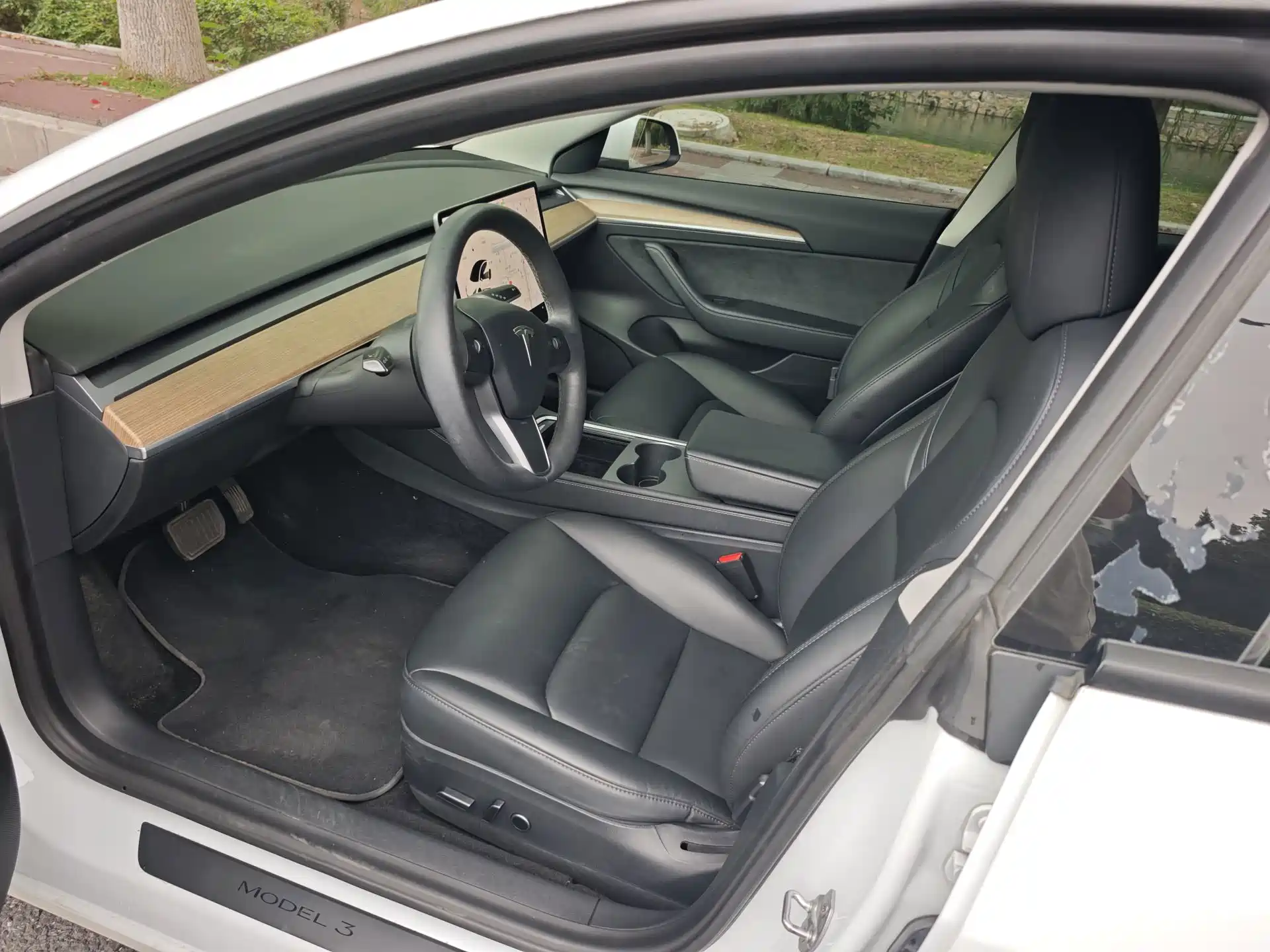 Фото 6 - Tesla Model 3