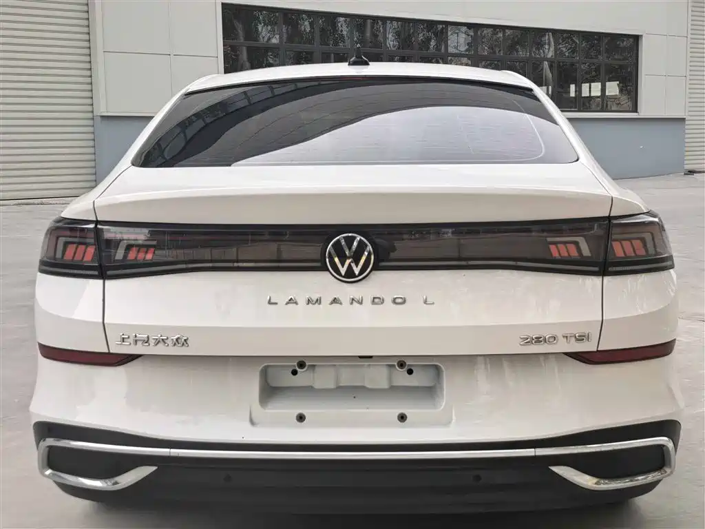 VOLKSWAGEN LINGDU