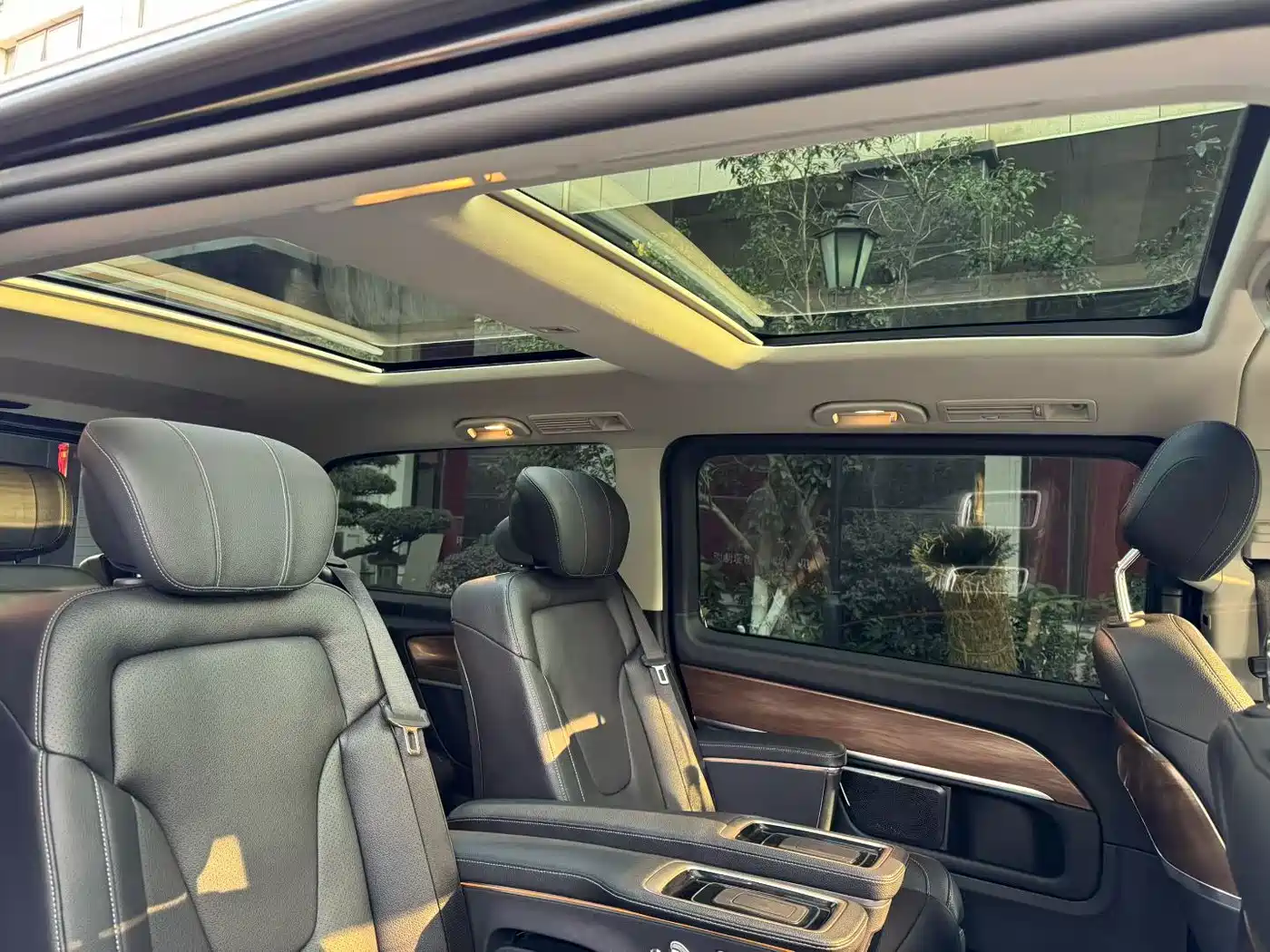 MERCEDES-BENZ V CLASS