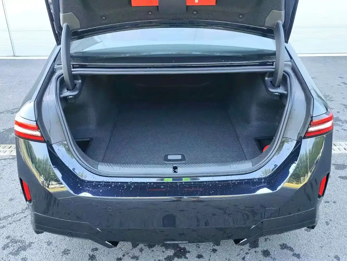BMW i5 2025 2025 eDrive 35L M Sport Package