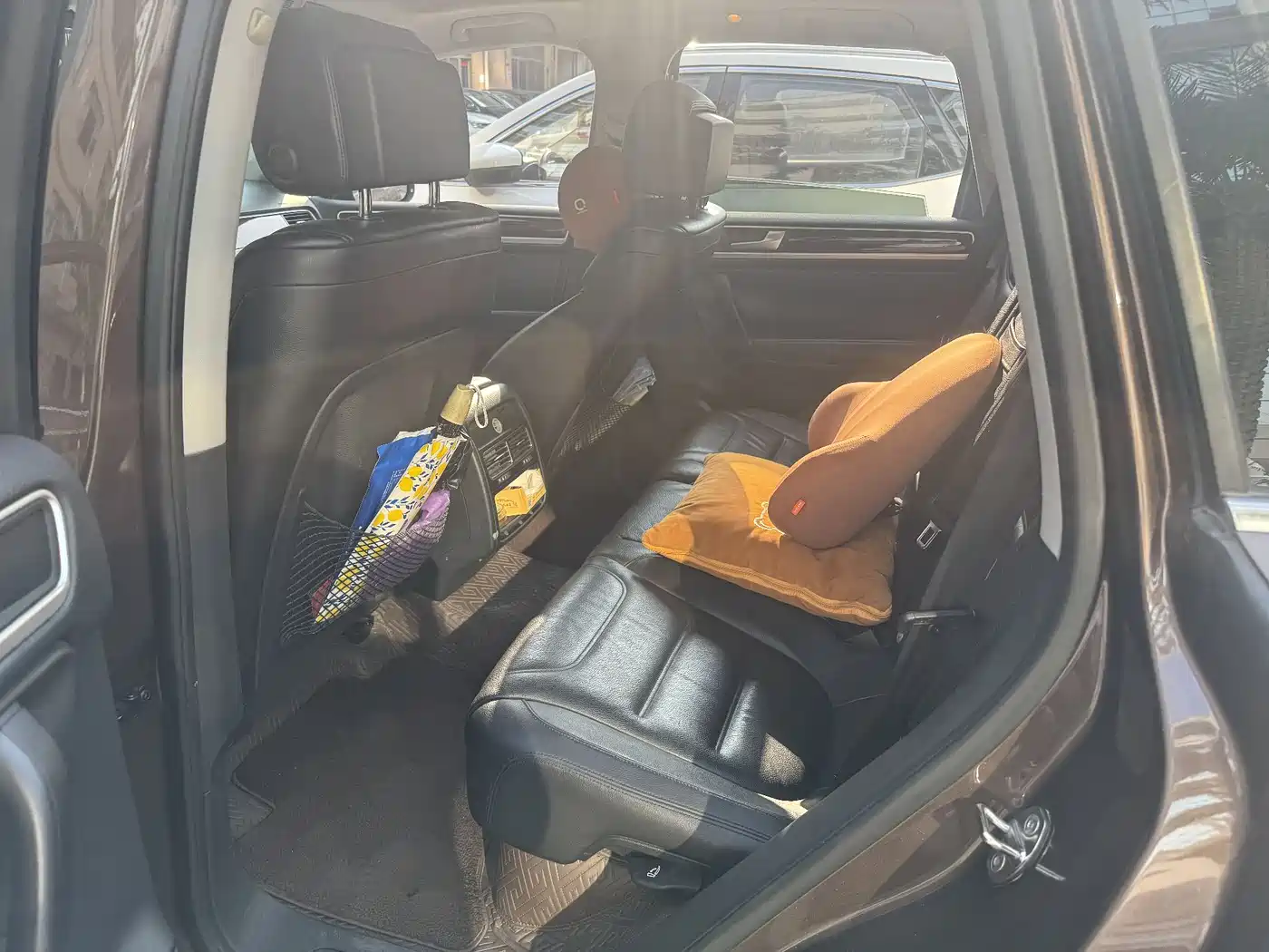 Volkswagen Touareg 2014 3.0TSI Black Explorer фото 17