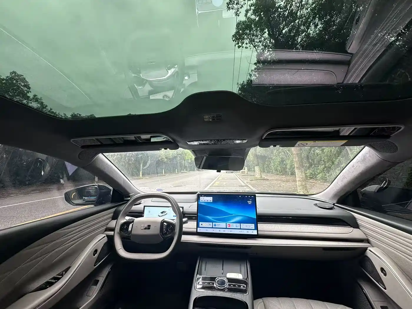 Geely Galaxy Galaxy Xingyao 8 2025 130km EM-i Premium Edition фото 8