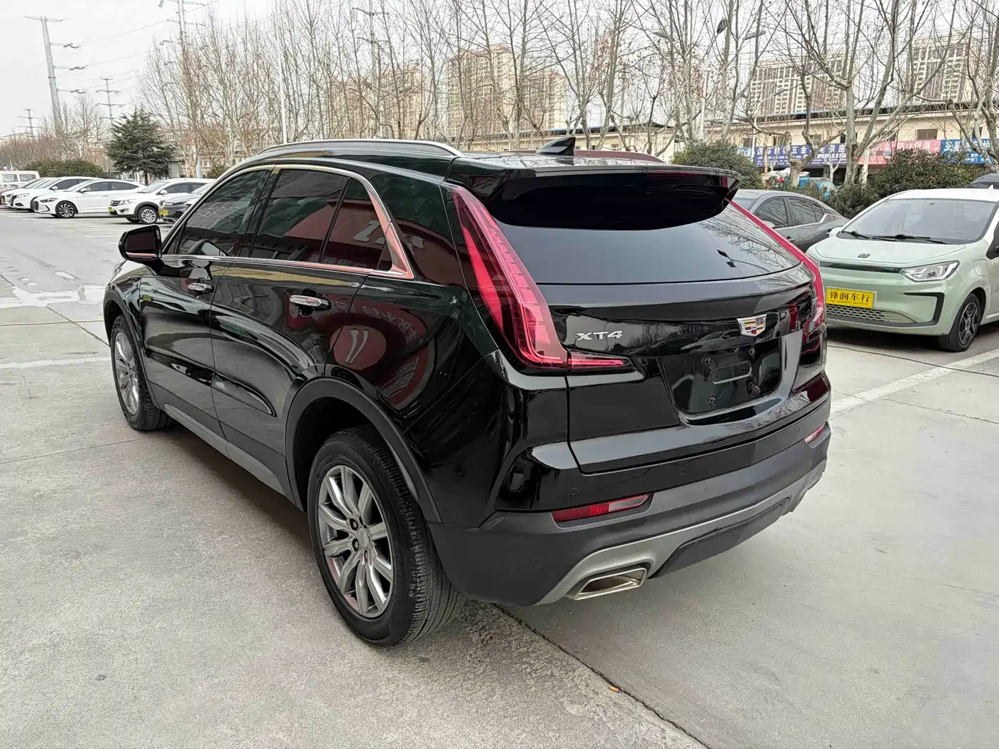 CADILLAC XT4