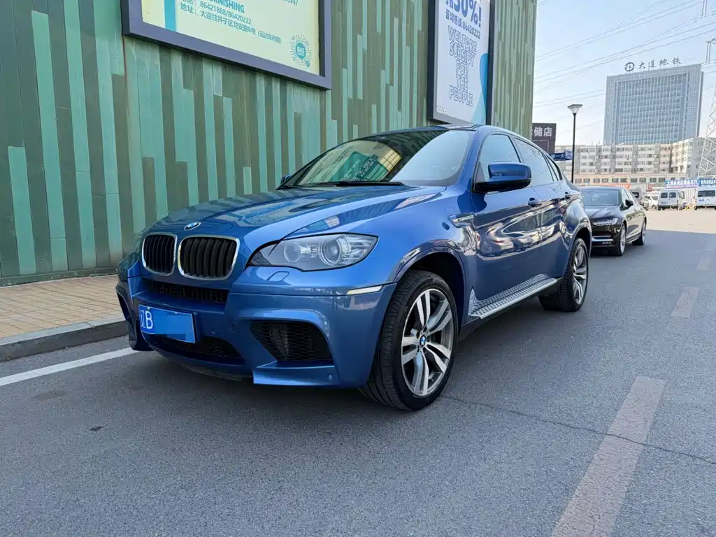 Photo 1 - BMW X6 M