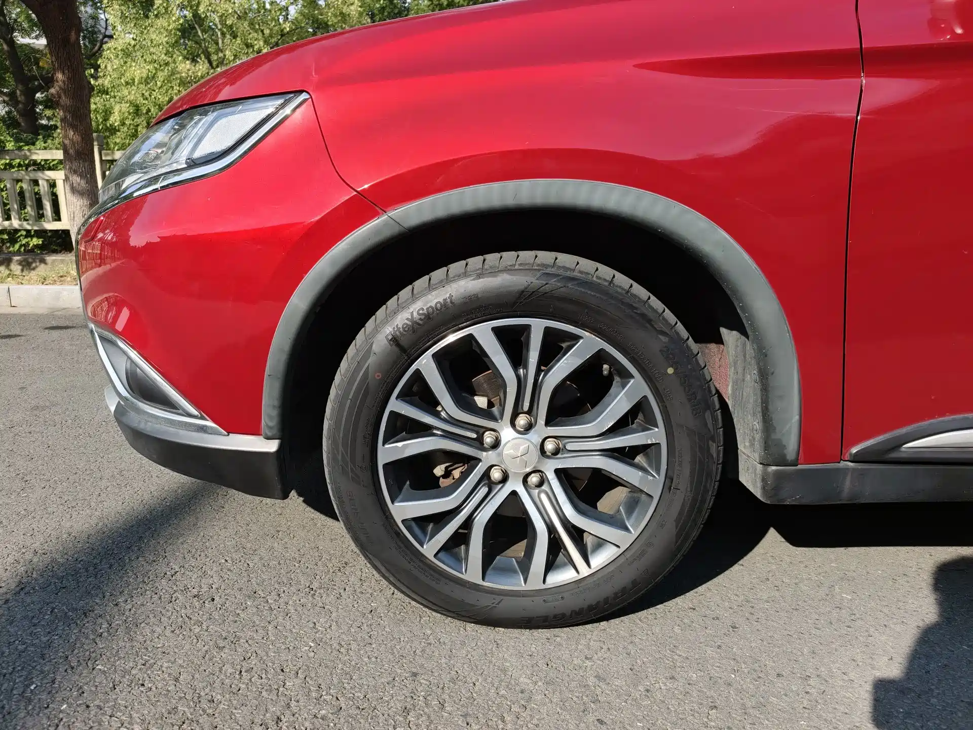 صورة 4 - Mitsubishi Outlander
