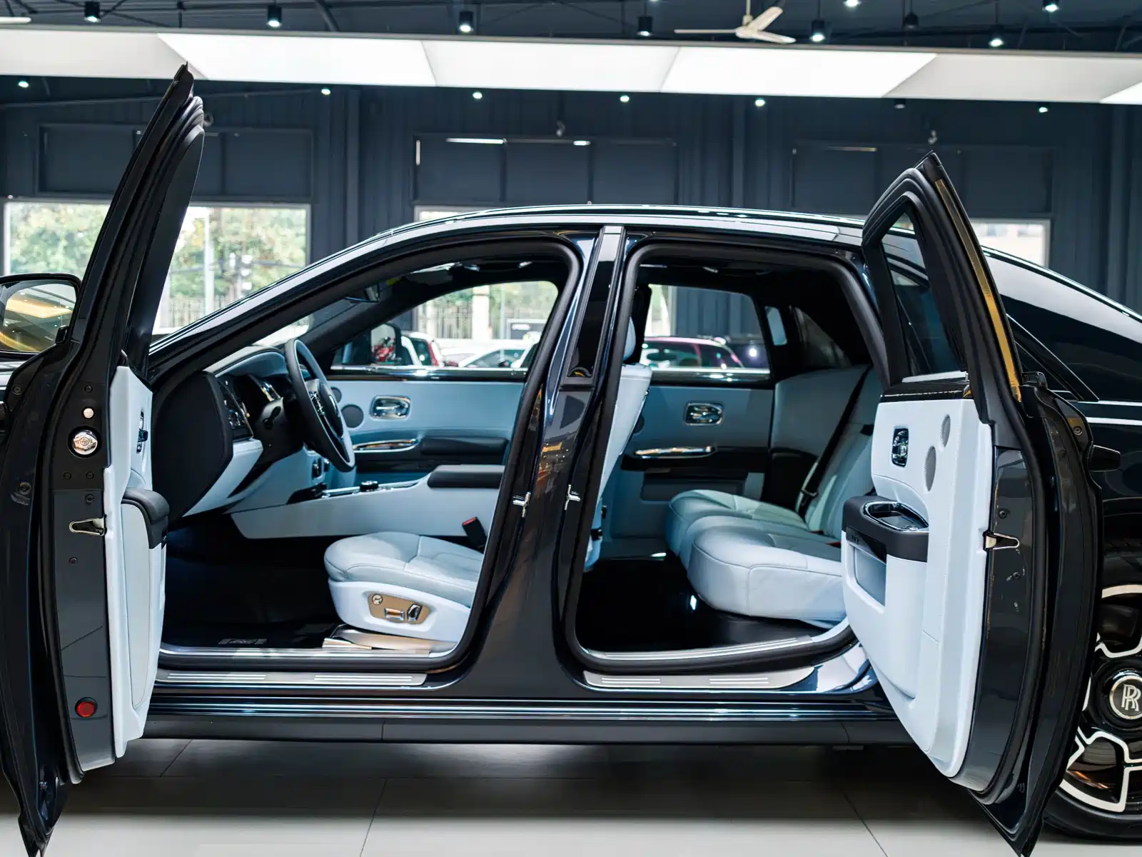 Фото 26 - Rolls-Royce Ghost