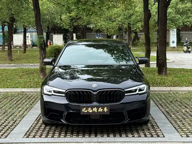 BMW 5 Series (Import) 2021 540i Style Edition M Sport Package — фото 2