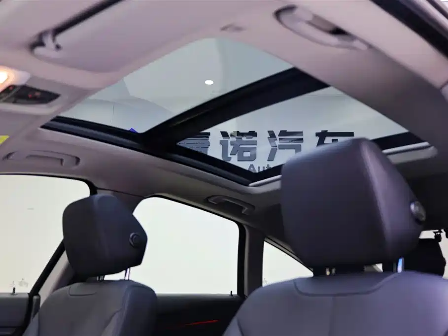 BMW 3 Series GT 2017 320i Fashion фото 27