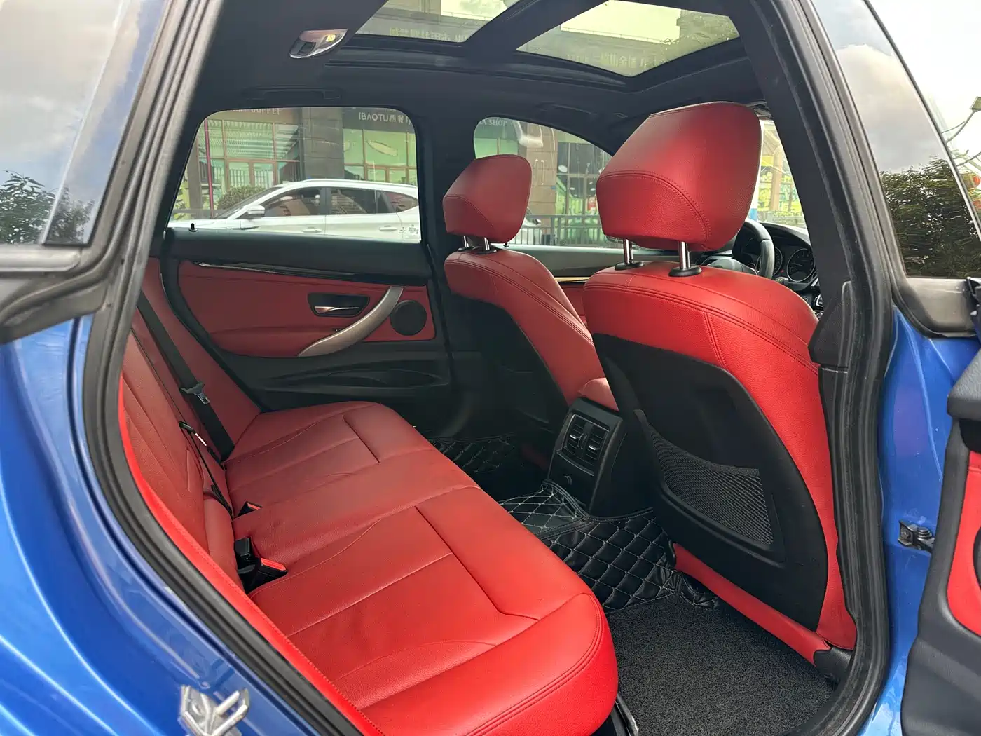 BMW 3 Series GT 2017 330i xDrive M Sport фото 13