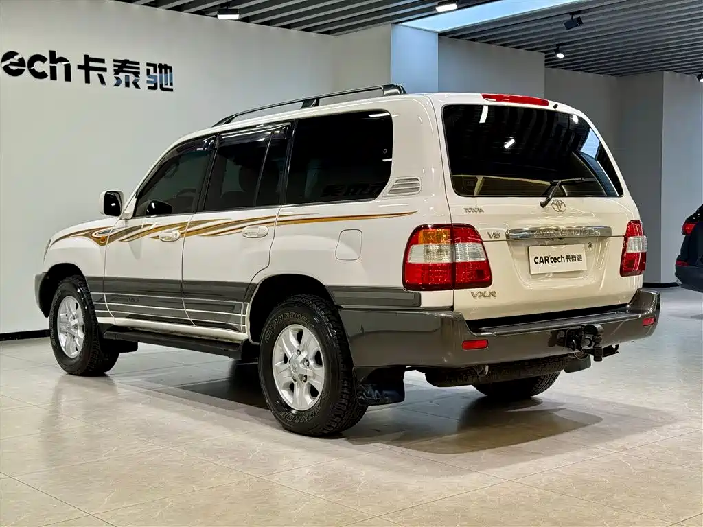 Toyota Land Cruiser 2005 4.7L Automatic VX-R фото 6