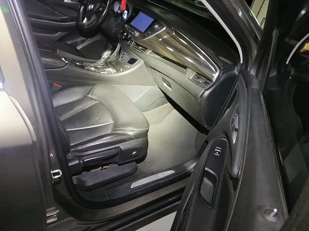 Фото 13 - Buick Envision Plus
