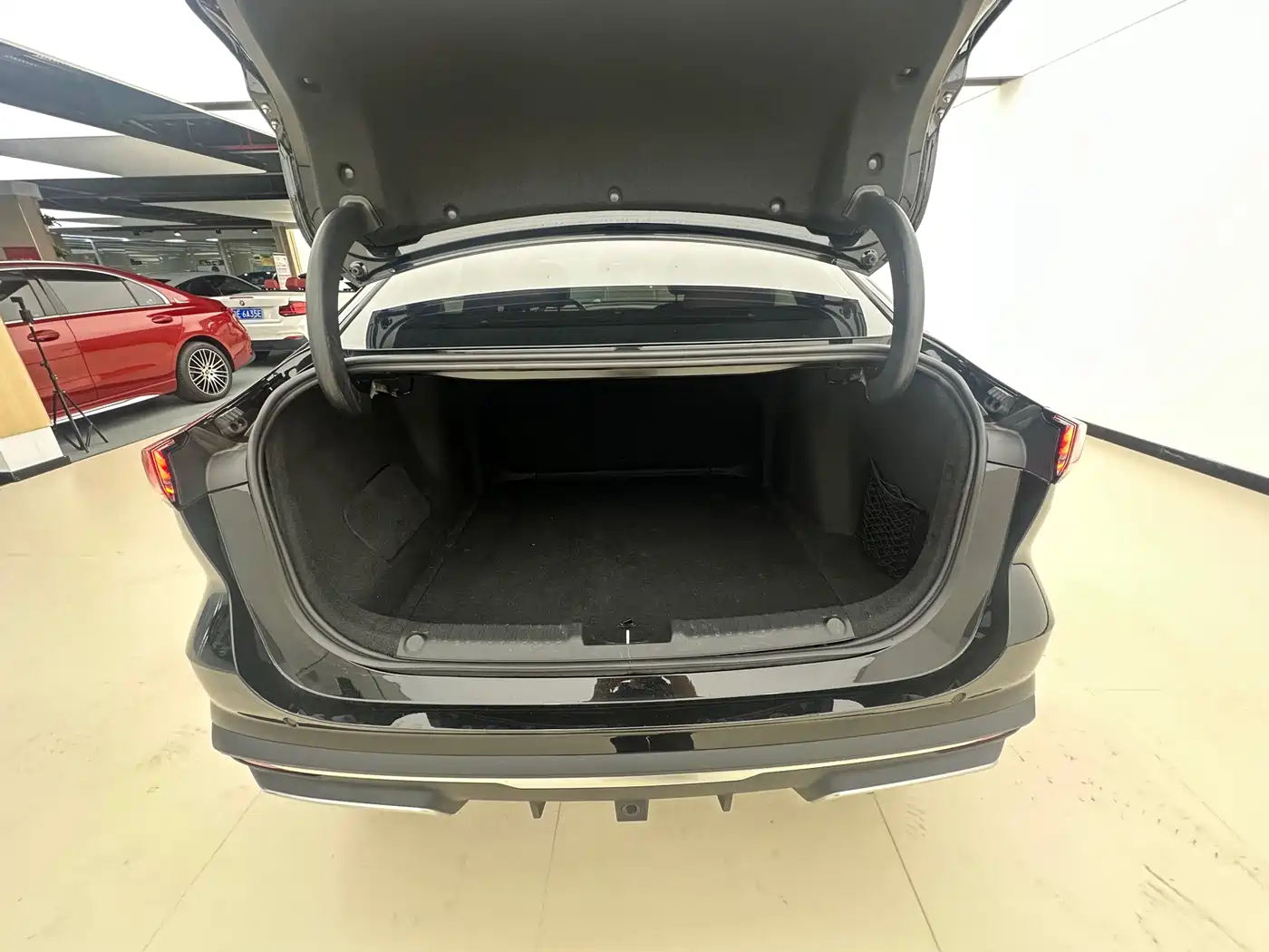 Geely Galaxy Galaxy L6 2024 125km PLUS Soaring Dragon Edition фото 27