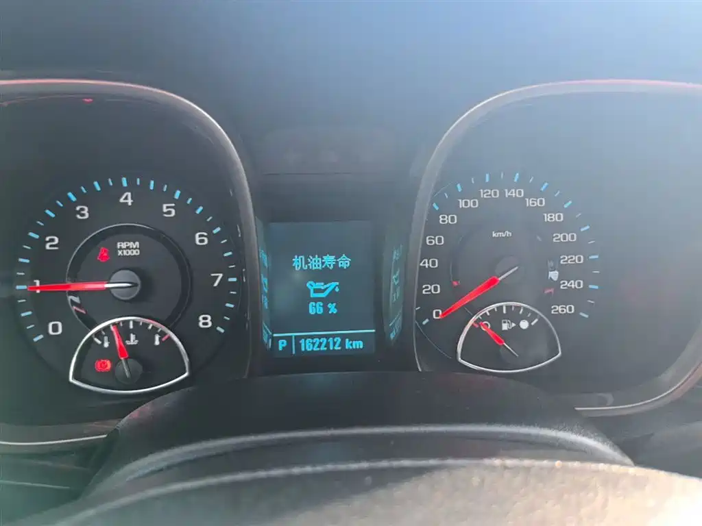 Chevrolet Malibu 2014 2.0L Automatic Luxury фото 12