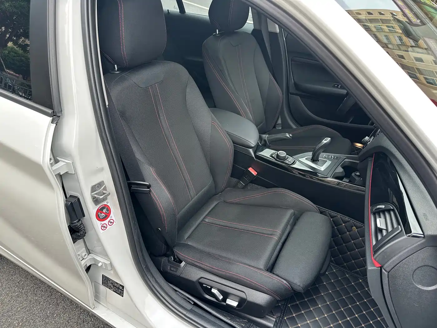 BMW 1 Series (Import) 2016 120i Sport Design Package фото 17