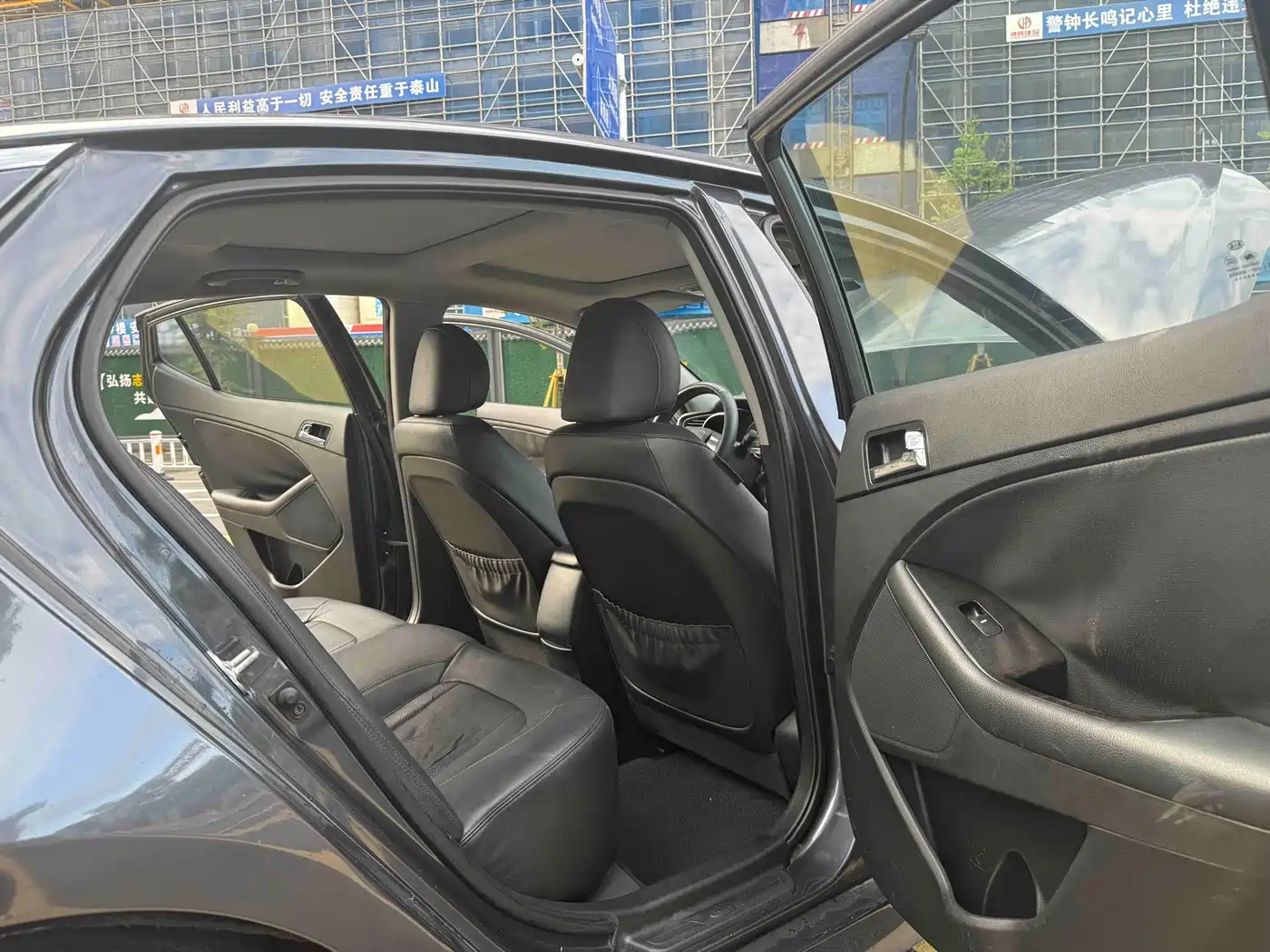 Kia K5 2012 2.0L Automatic DLX Special Edition фото 15