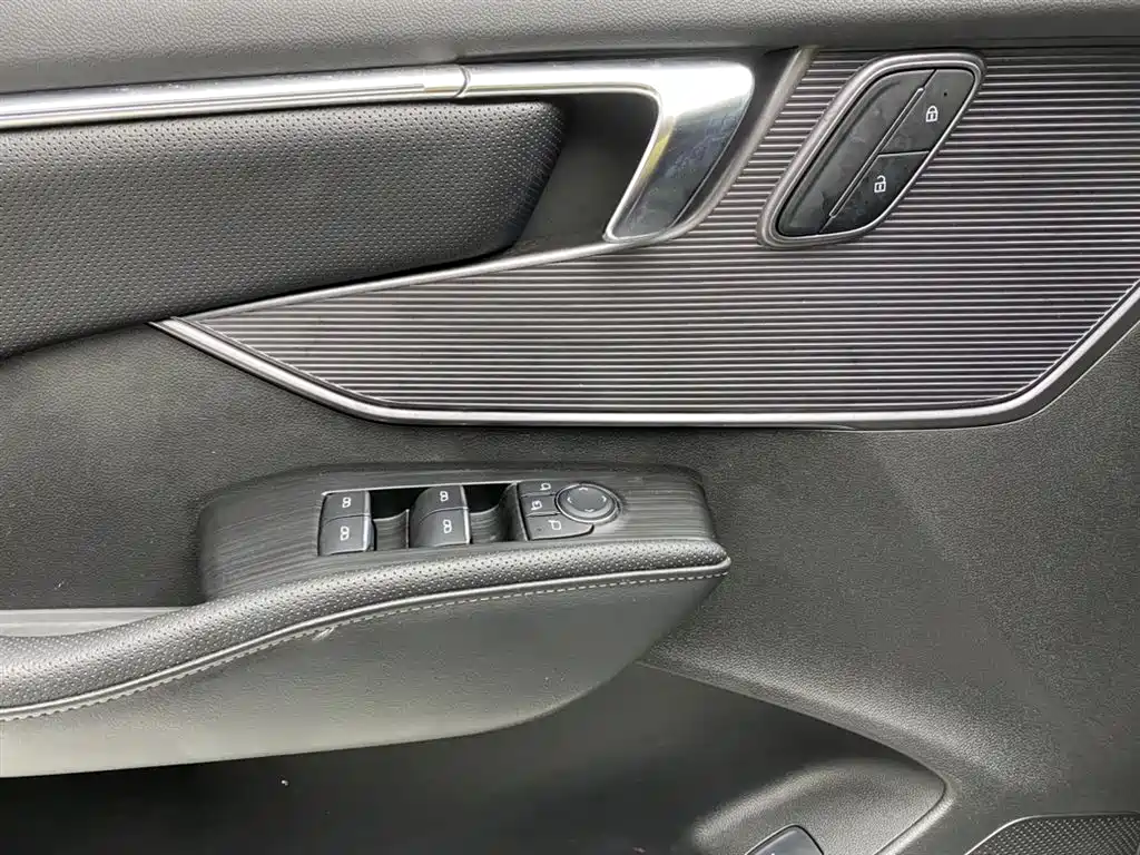 Buick LaCrosse 2023 28T Premium Edition фото 26